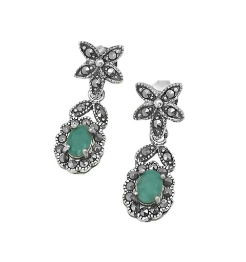 Pendientes cortos de esmeraldas