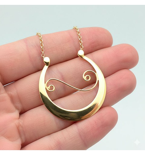 Colgante da Fonsagrada en plata dorada