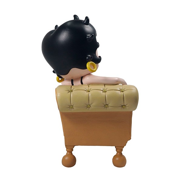 Preciosa figura de Betty Boop en Chaise Longue