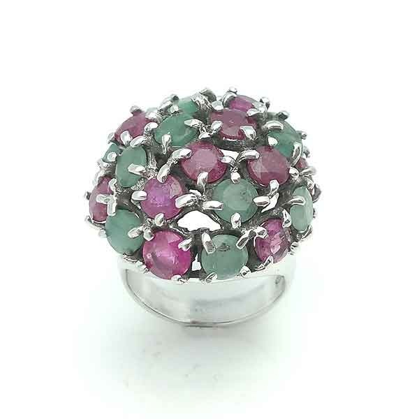 Ring with rubies and emeralds