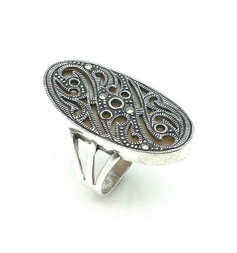Silver ring, pearl and marcasite
