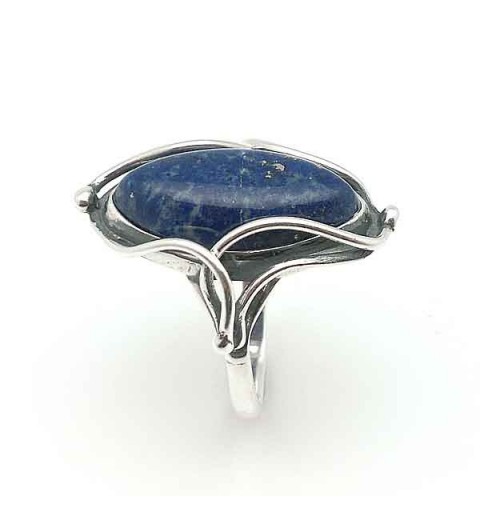 Handmade ring in silver and lapis lazuli